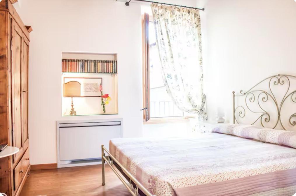מנדלו דל לאריו Alla Torre Del Barbarossa B&B Foresteria מראה חיצוני תמונה